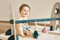 Bien choisir les jouets d’éveil de bébé : nos conseils - Le blog Kaloo