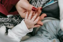 Bien vivre la séparation et le passage à la crèche de bébé - Le blog Kaloo